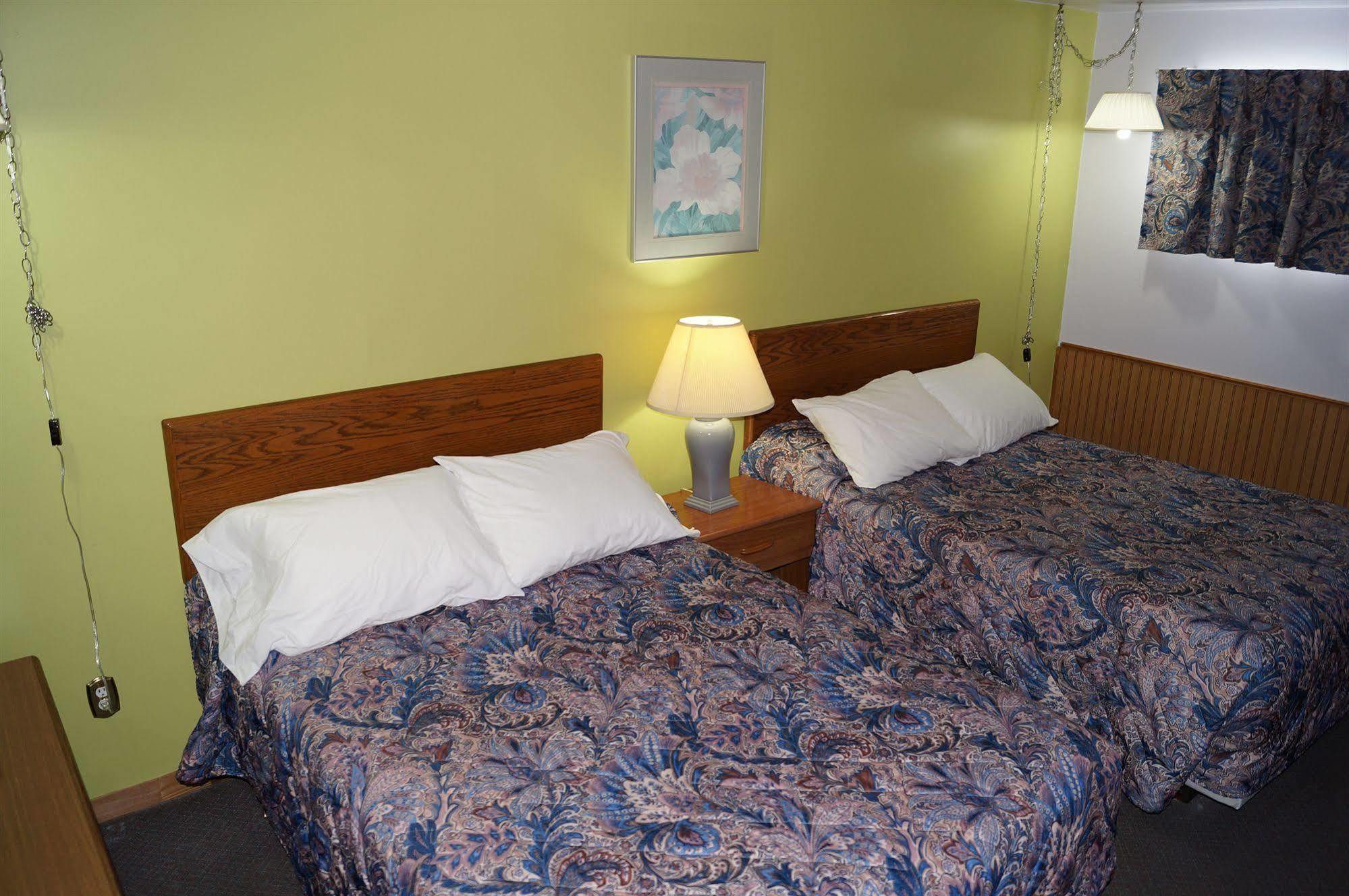 Robyn'S Motel Peterborough Extérieur photo