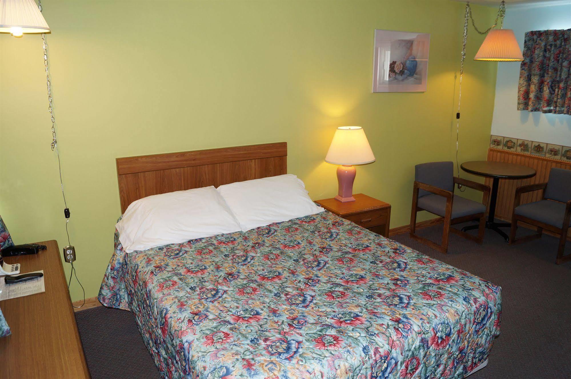 Robyn'S Motel Peterborough Extérieur photo